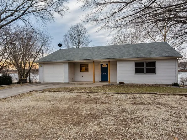 5714 Elbo Shore Dr, Manhattan, KS 66502