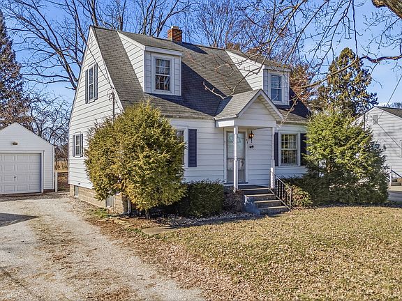 2nd image of 127 Nursery Rd