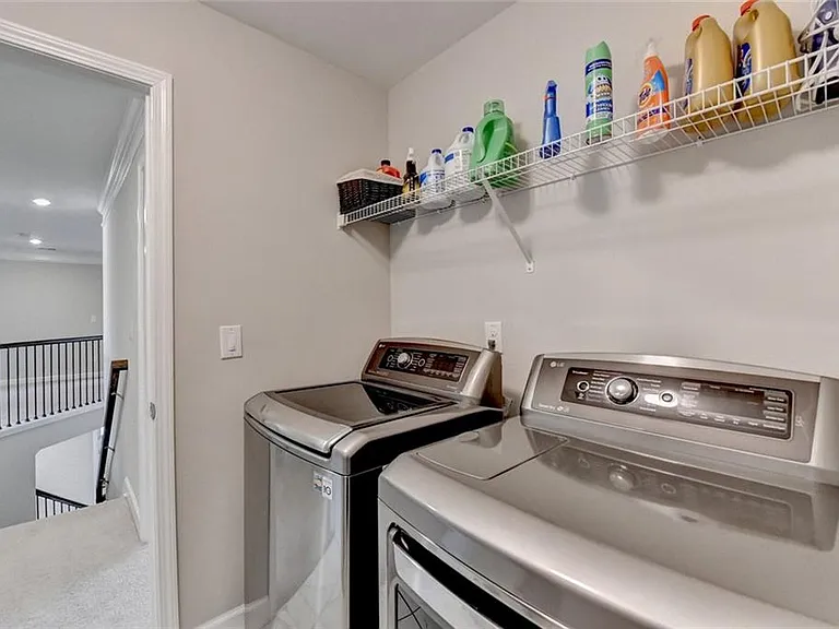 5525 Nesmith Ct — Photo 35