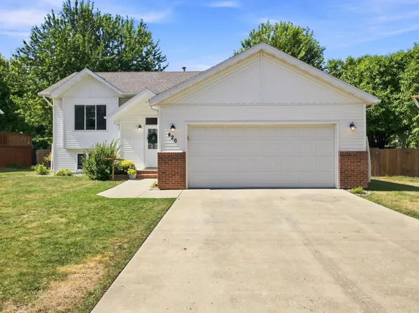 426 17th St E, West Fargo, ND 58078