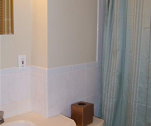 5th image of 24 King St APT 4