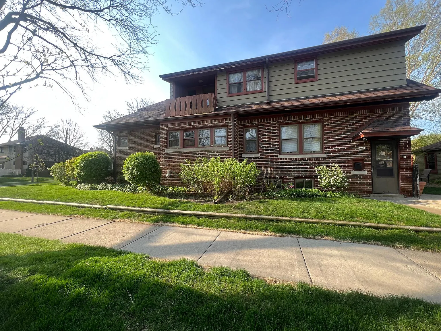 2 bed, 1350 sqft, $1,895 — Photo 2