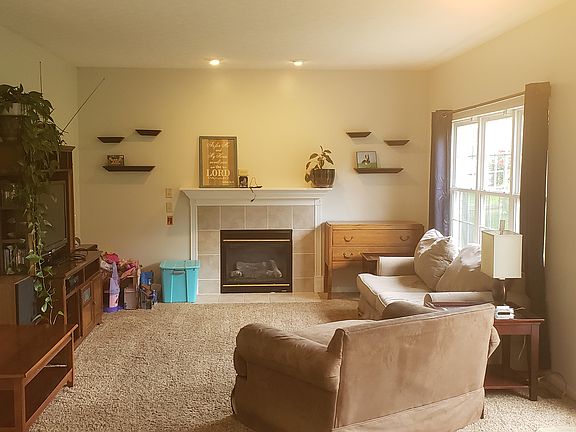 5th image of 4727 Greenbelt Dr