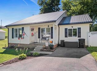 414 Maplewood Dr, Grayson, KY 41143