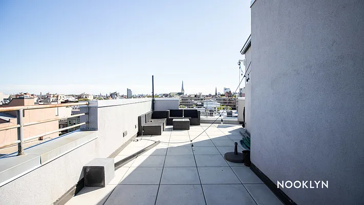 Rented by Nooklyn NYC LLC | media 24