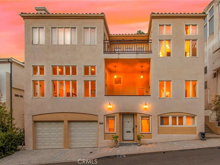 3546 Dixie Canyon Pl — Photo 1