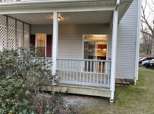 5 Terrace Pl APT F, New Milford, CT 06776