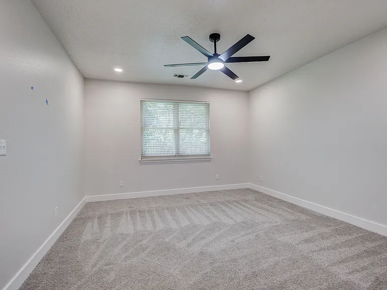 3948 Overlake Dr — Photo 9