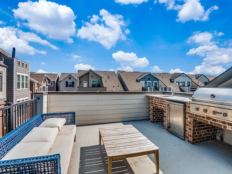 1040 Tea Olive Ln — Photo 2
