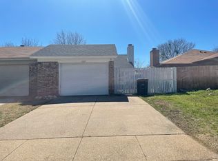 3327 Green Ridge St, Fort Worth, TX 76133