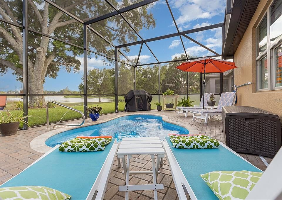 1st image of 113 LA CRESTA COURT