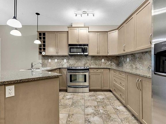 5th image of 35 W Aspenmont Hts SW #239