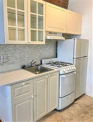 3rd image of 311 E 60th St #4D