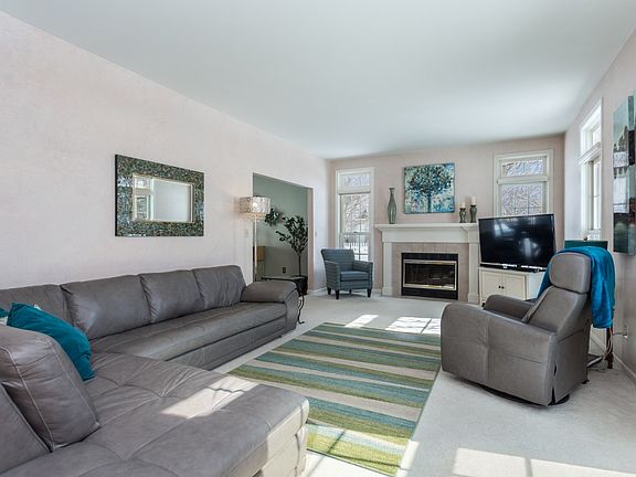4th image of 2153 Kensington Ln