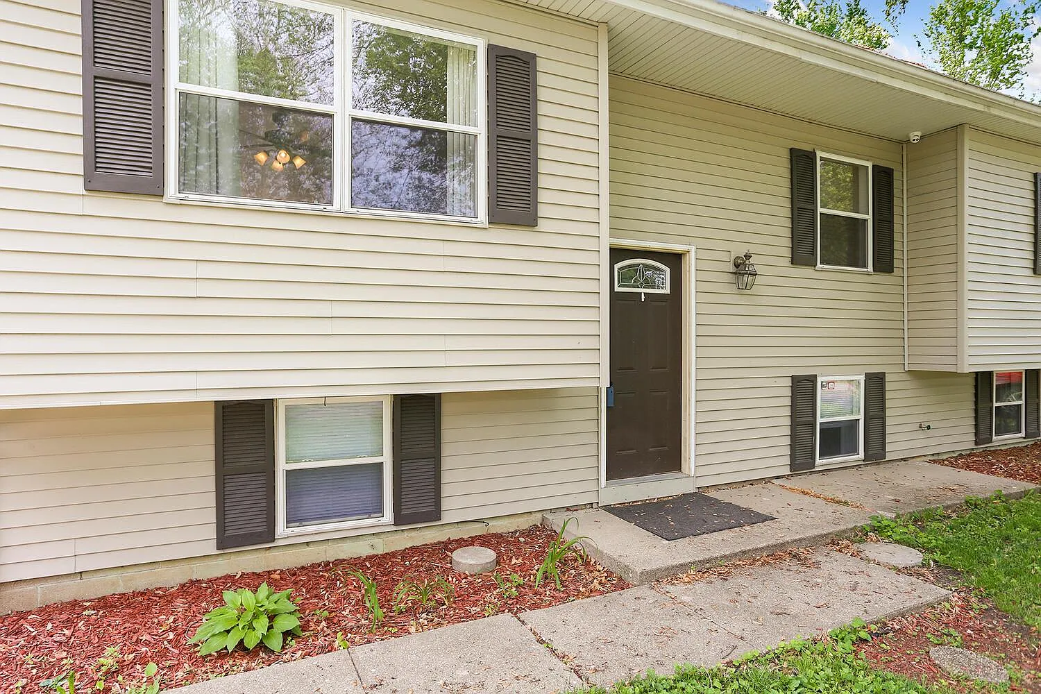 1110 Centennial Dr photo 1