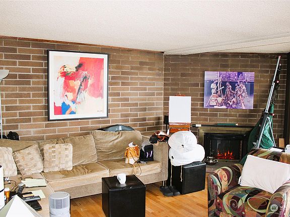 4th image of 9500 Rainier Ave S APT 307