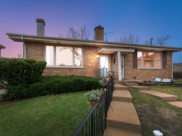 9308 Home Ct, Des Plaines, IL 60016