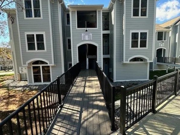 18801 Nautical Dr APT 201, Cornelius, NC 28031