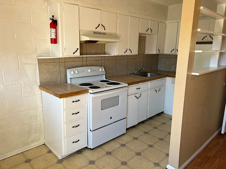 1200 Trimble Ave — Photo 4