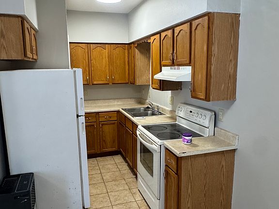 4th image of 1115 Cape Hills Dr APT 4