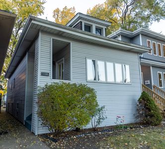 1133 S Ridgeland Ave, Oak Park, IL, 60304