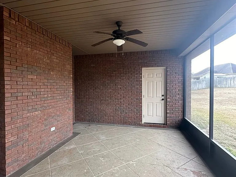 115 Hayley Dr — Photo 36
