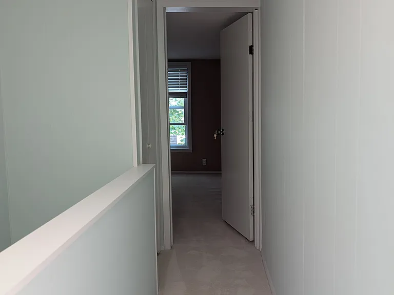 310 Eastern Ave NE — Photo 13