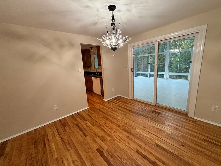 1603 Van Dyke Dr — Photo 9