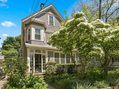 53 Orchard St #1, Cambridge, MA, 02140