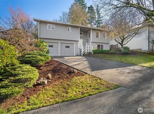 1216 E Clearbrook Dr, Bellingham, WA 98229