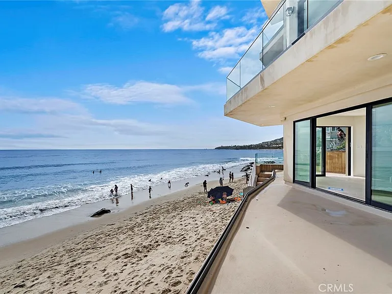 715 Oceanfront Front — Photo 30