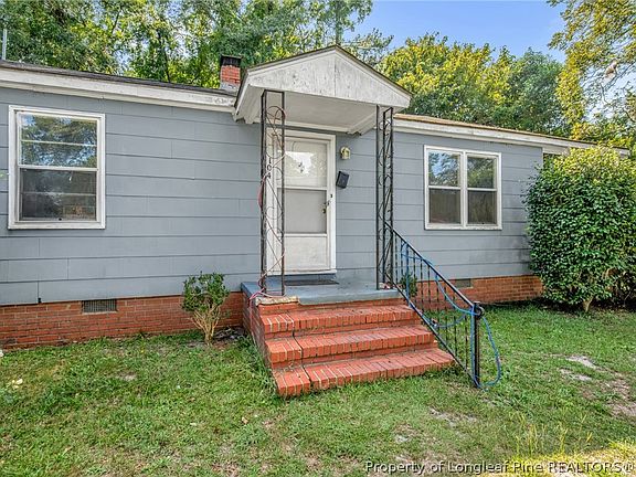 2nd image of 104 Cottingham St