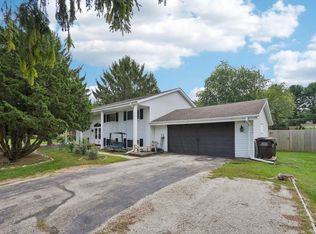 5217 Willowview Rd, Racine, WI 53402