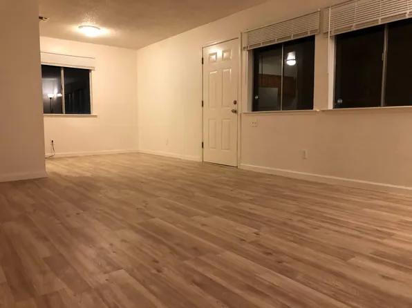 825 E Brown Ave APT 201, Fresno, CA 93704