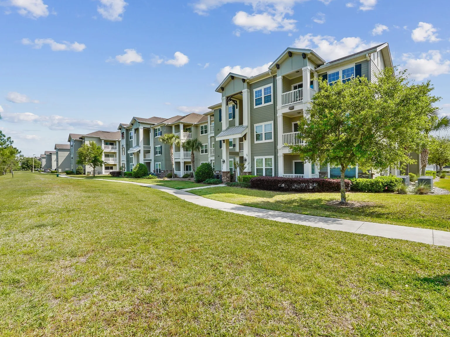 Oakleaf Plantation Apartments — Photo 3