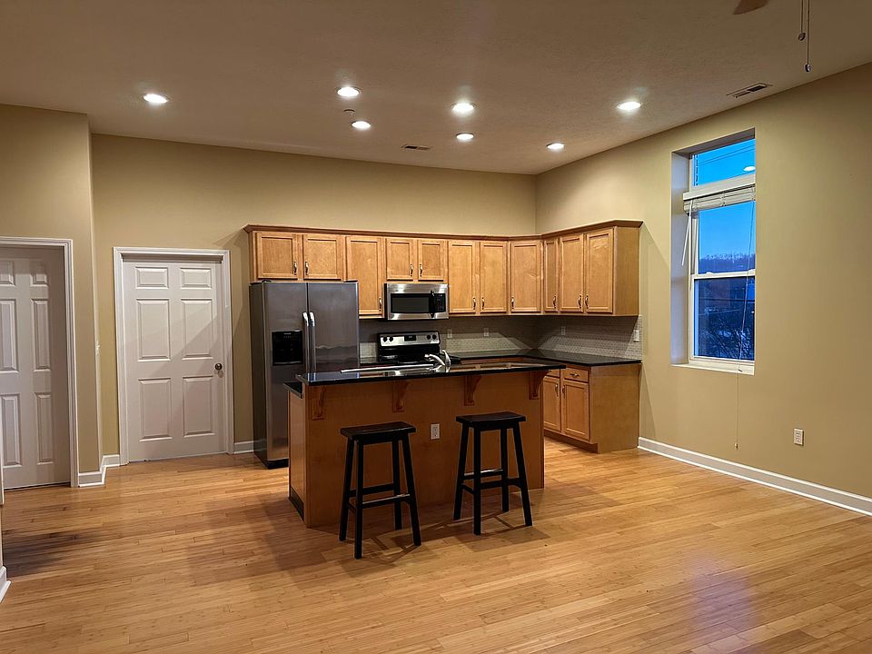 1st image of 650 Central Ave #3