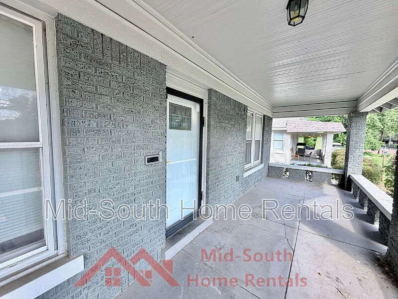 3 bed, 1.5 bath, 1494 sqft, $1,450 — Photo 3