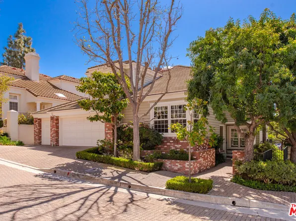 11736 Gwynne Ln, Los Angeles, CA 90077