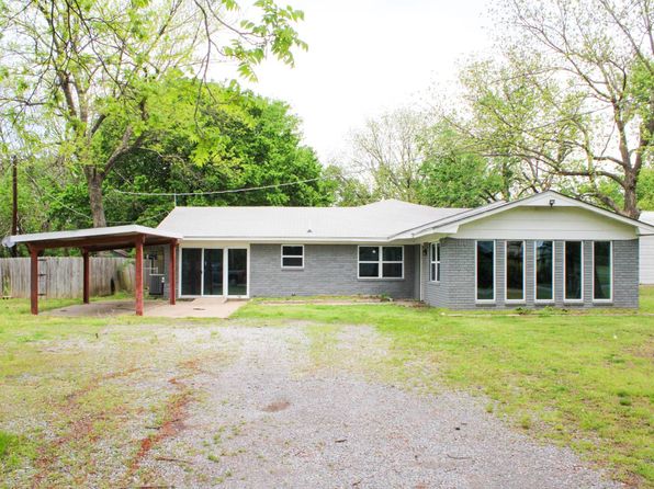 103 W Choctaw Ave, Savanna, OK 74565