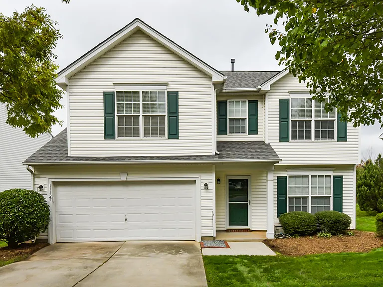 11927 Cheviott Hill Ln — Photo 2