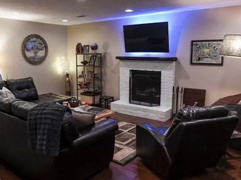 818 Choctaw Ave — Photo 2