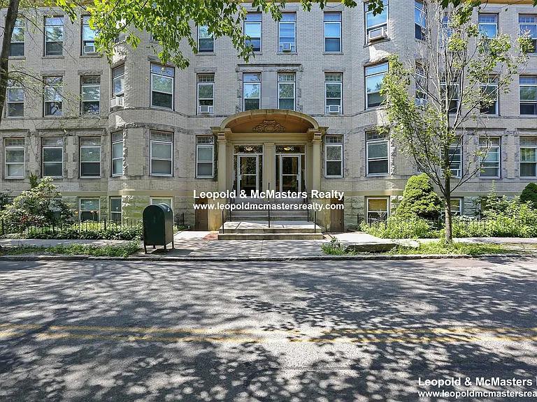 64 Winchester St #1 — Photo 6