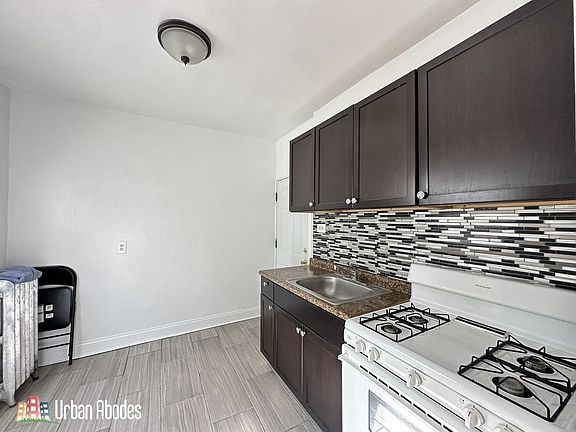 5th image of 6347 N Magnolia Ave #2