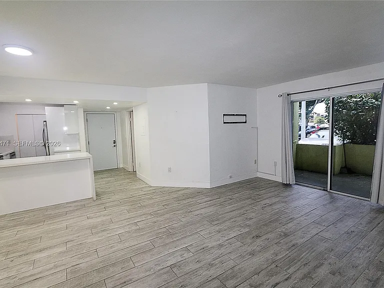 10755 SW 108th Ave #105 — Photo 11