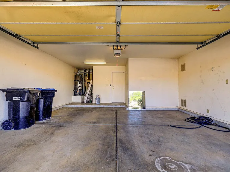 2501 Showcase Dr — Photo 28