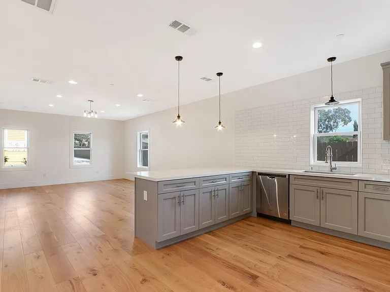 2821 Griffin Ave #2817 — Photo 7