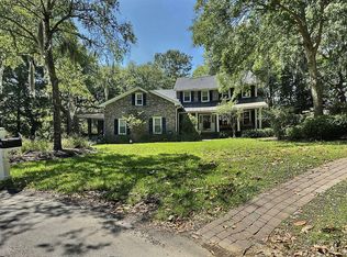 11 N Hampton Dr, Charleston, SC 29407