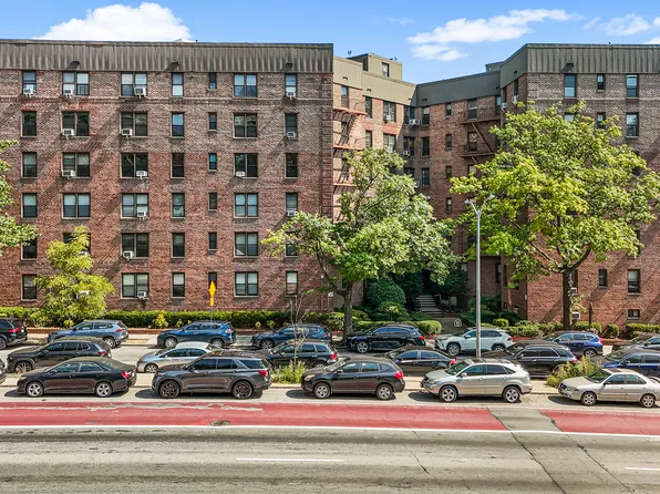 83-55 Woodhaven Boulevard image 1 of 23