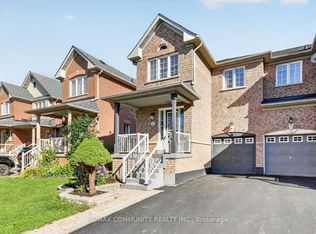 82 Burgess Cres, Newmarket, ON L3X 2T8