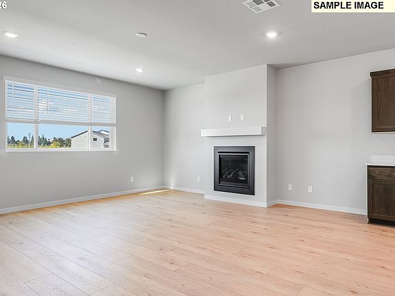 3rd image of 1091 Legacy St